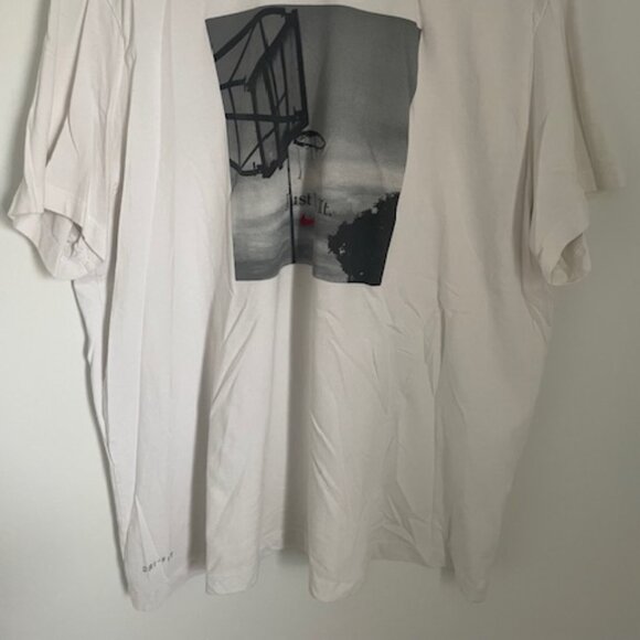 Nike Dri Fit Tee - Picture 2 of 5